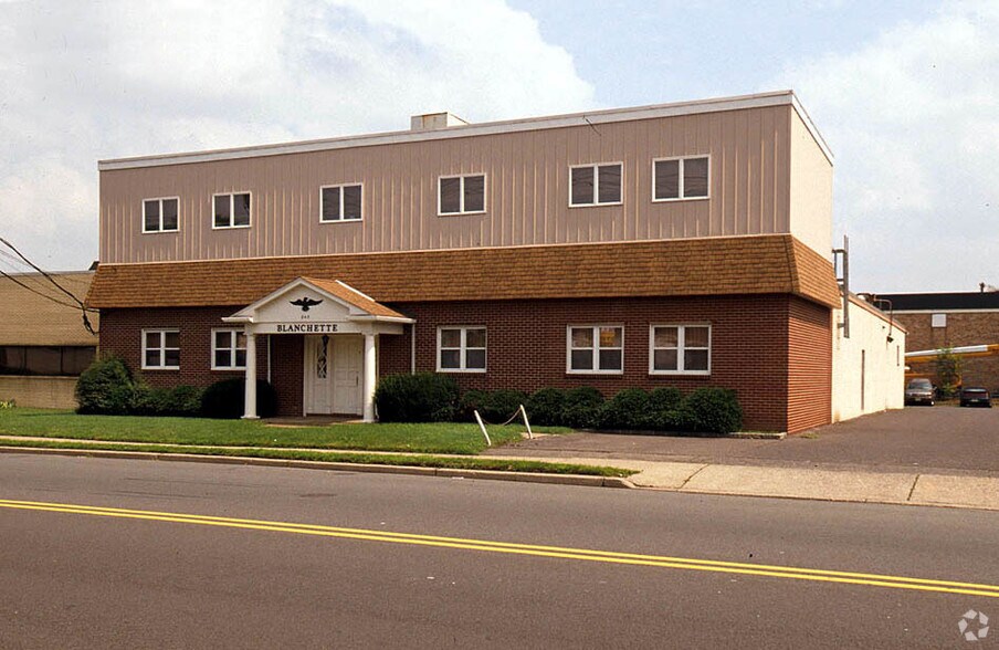 More Photos Of 845 Bloomfield Ave, Clifton Manufacturing For Lease