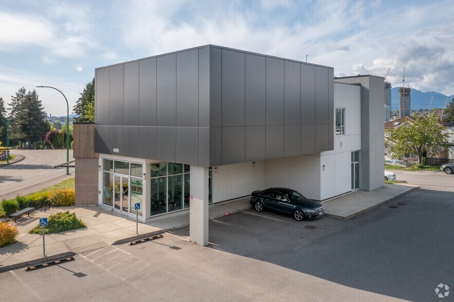 More Photos Of 4695 Canada Way, Burnaby Medical For Lease