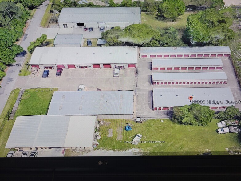 More Photos Of 12330 Knigge Cemetery Rd, Cypress Warehouse For Lease