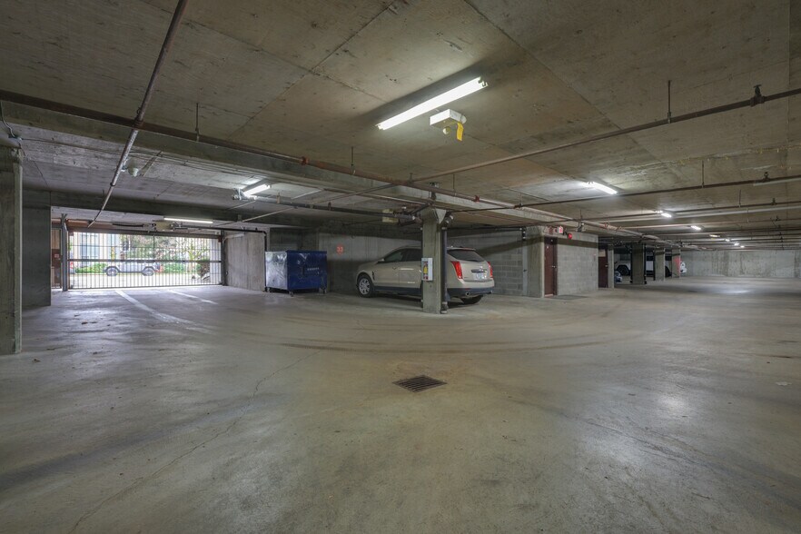 More Photos Of 254 3rd St W, North Vancouver Apartments For Sale