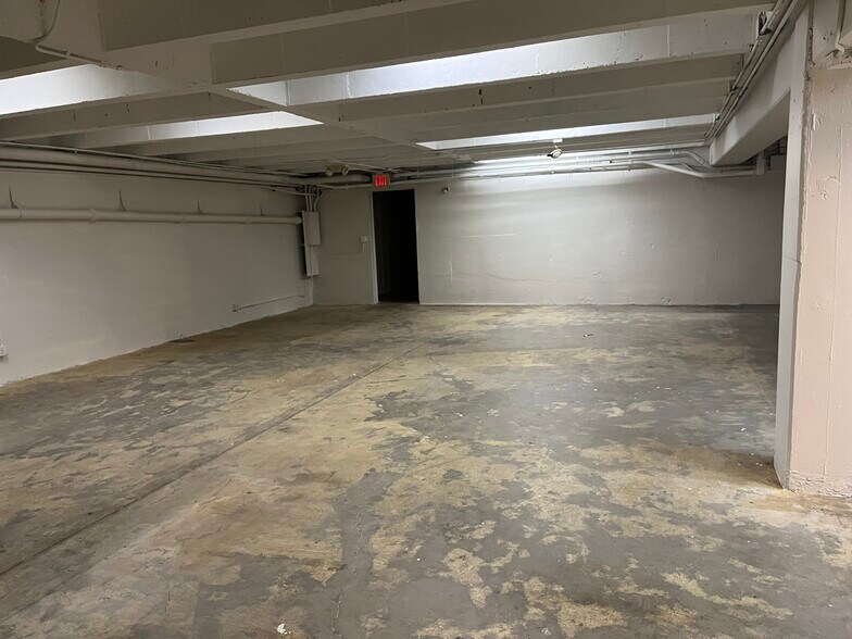 More Photos Of 114 W Lime Ave, Monrovia Loft Creative Space For Lease