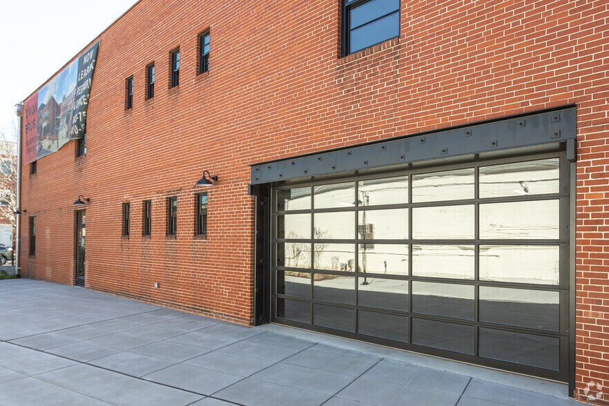 More Photos Of 37 W Cross St, Baltimore Loft Creative Space For Lease
