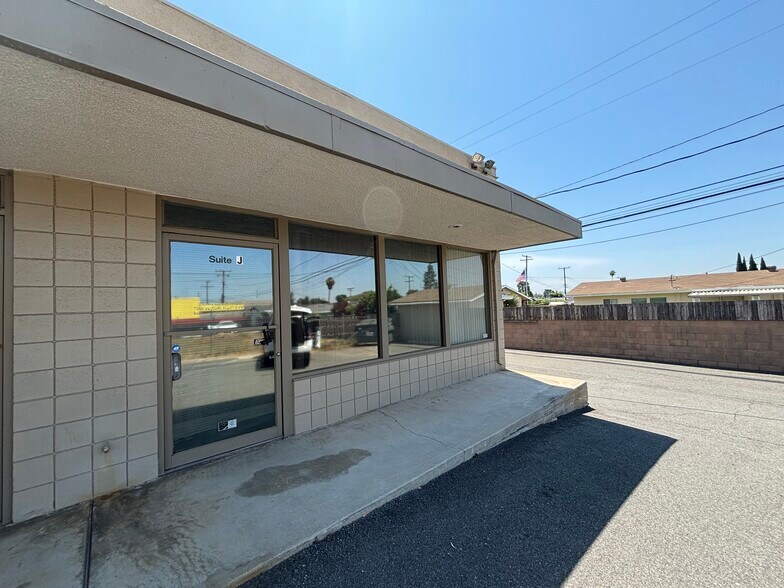 More Photos Of 626 W Route 66, Glendora Office For Sale