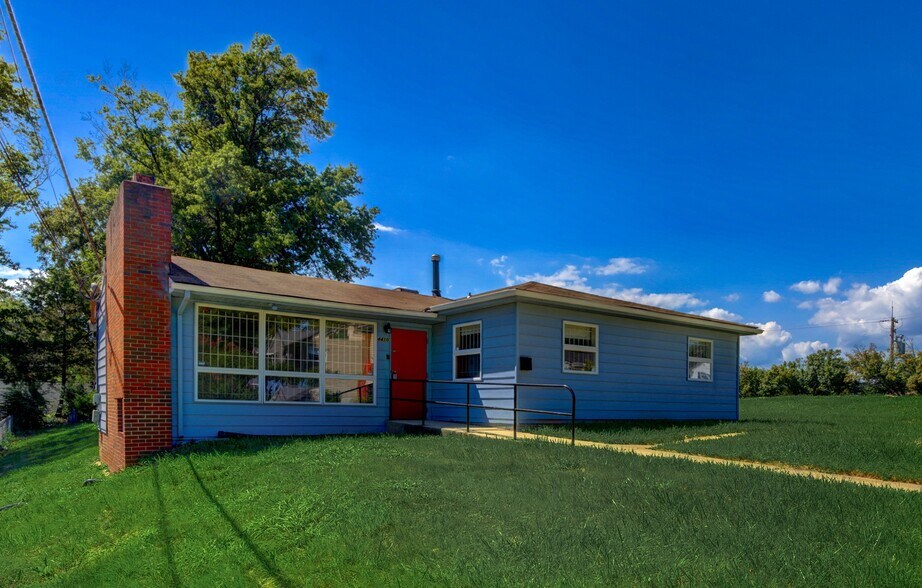 More Photos Of 4410 74th Ave, Hyattsville Medical For Lease