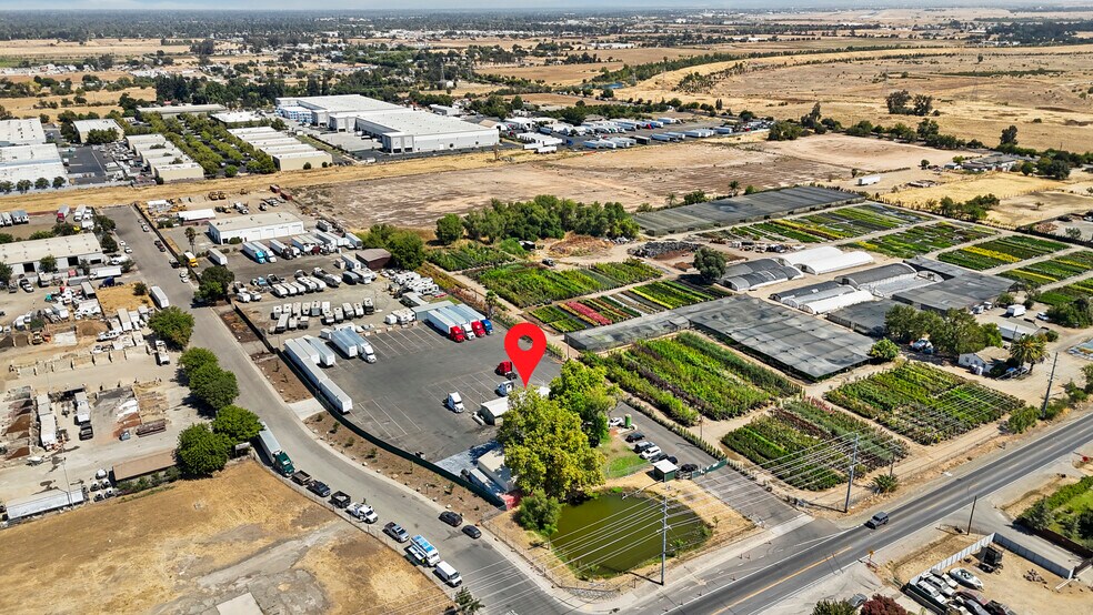 Primary Photo Of 8989 Elder Creek Rd, Sacramento Contractor Storage Yard For Sale