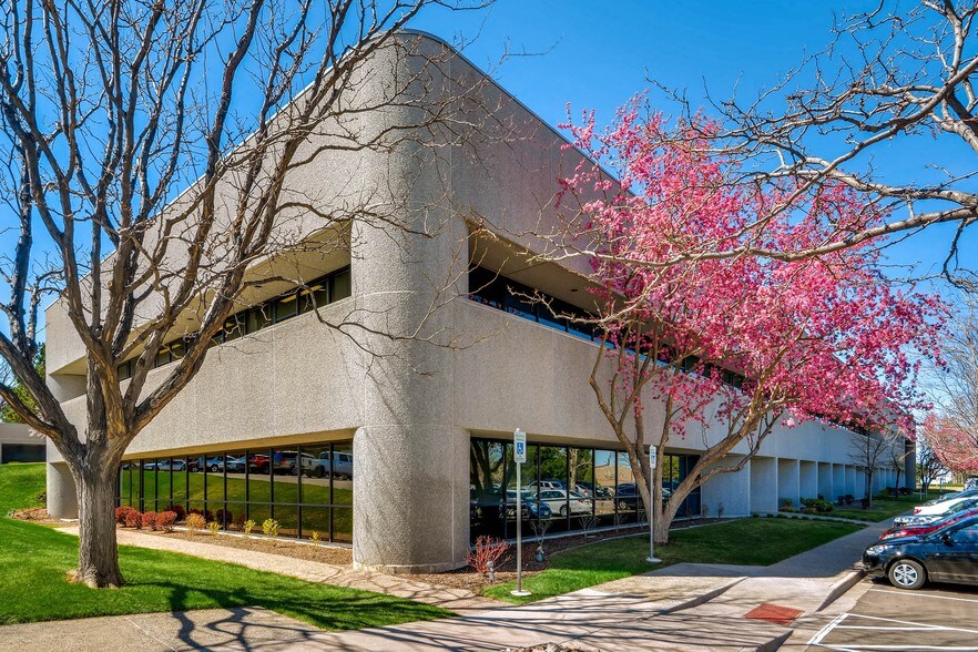 More Photos Of 6912 S Quentin St, Centennial Light Distribution For Lease