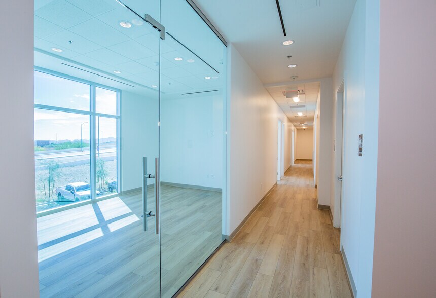 More Photos Of 6565 S Buffalo Dr, Las Vegas Medical For Lease