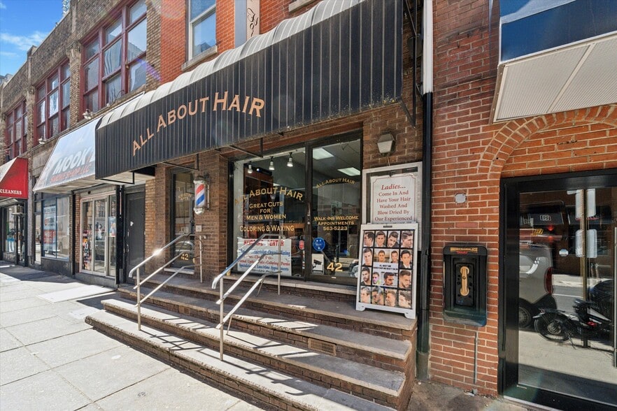 More Photos Of 42 S 19th St, Philadelphia Storefront Retail Residential For Lease
