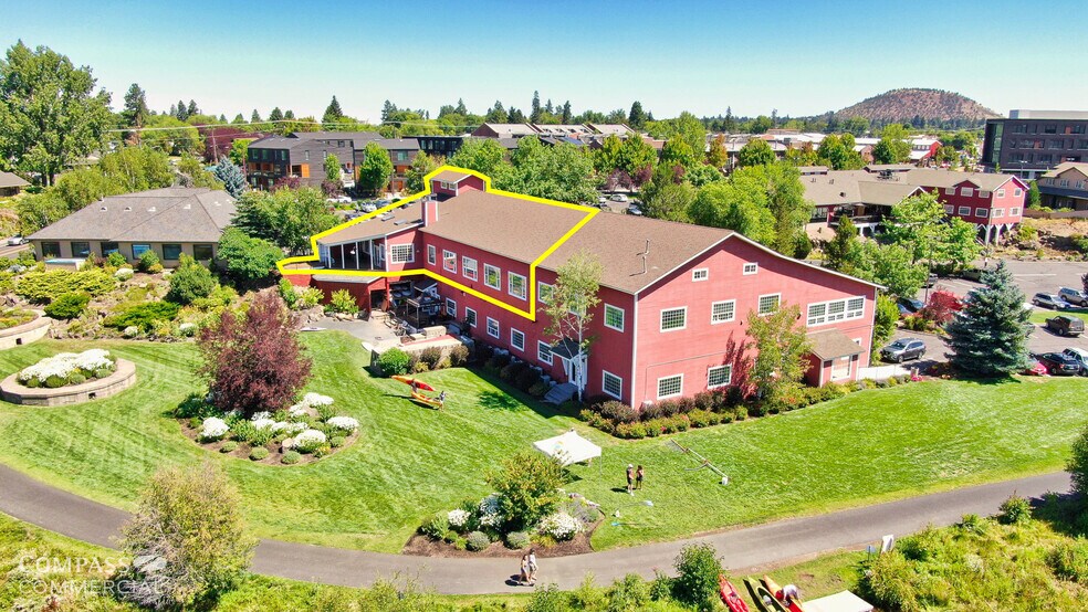 More Photos Of 805 SW Industrial Way, Bend Loft Creative Space For Lease