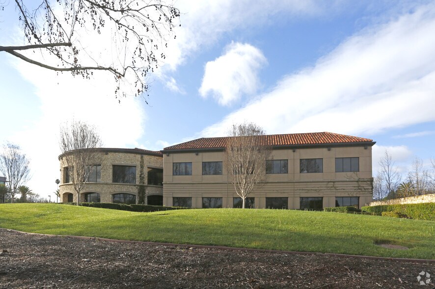 More Photos Of 313 Fairchild Dr, Mountain View Unknown For Lease