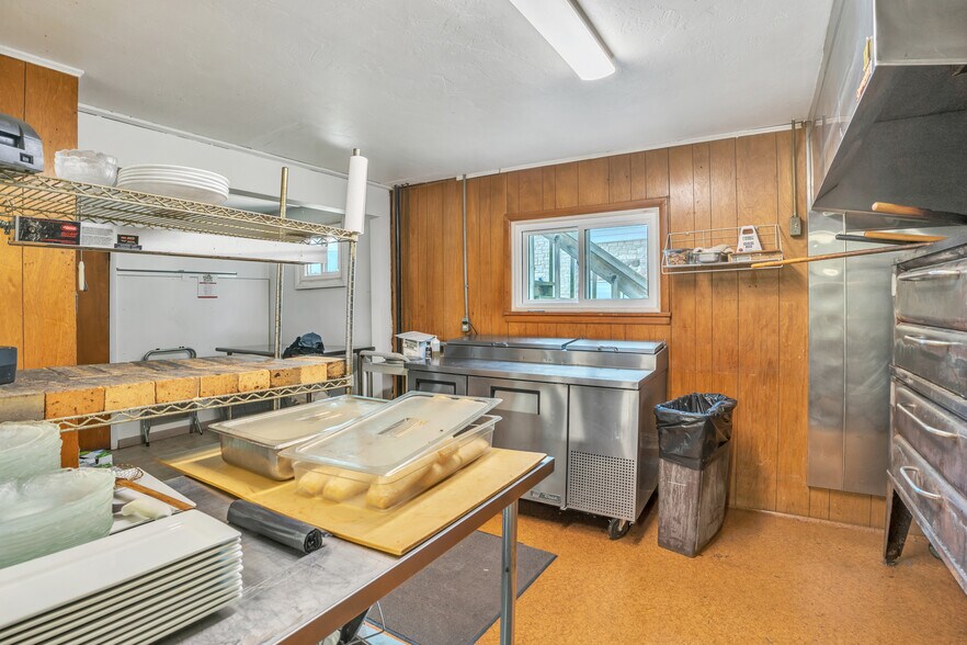 More Photos Of 7778 Highway 42, Egg Harbor Restaurant For Sale