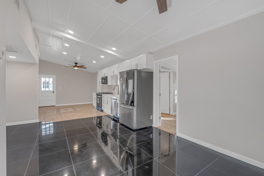 More Photos Of , Marietta Unknown For Sale