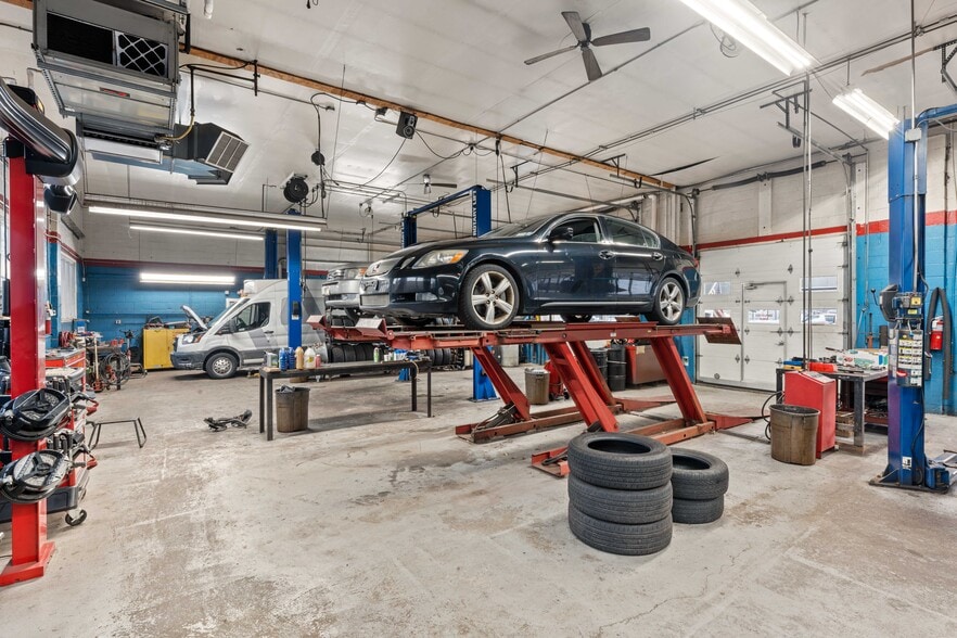 More Photos Of 141 Lincoln Blvd, Middlesex Auto Repair For Sale