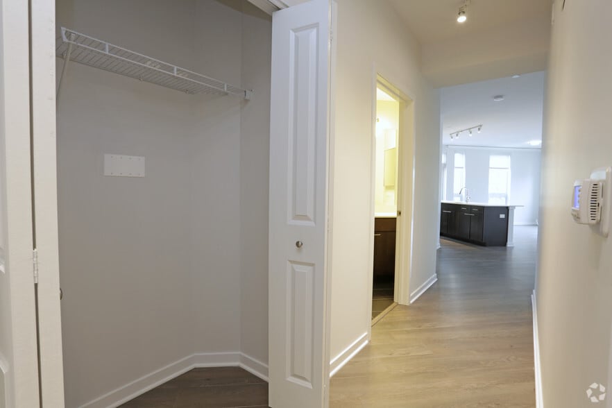 More Photos Of 1720 Central St, Evanston Apartments For Lease