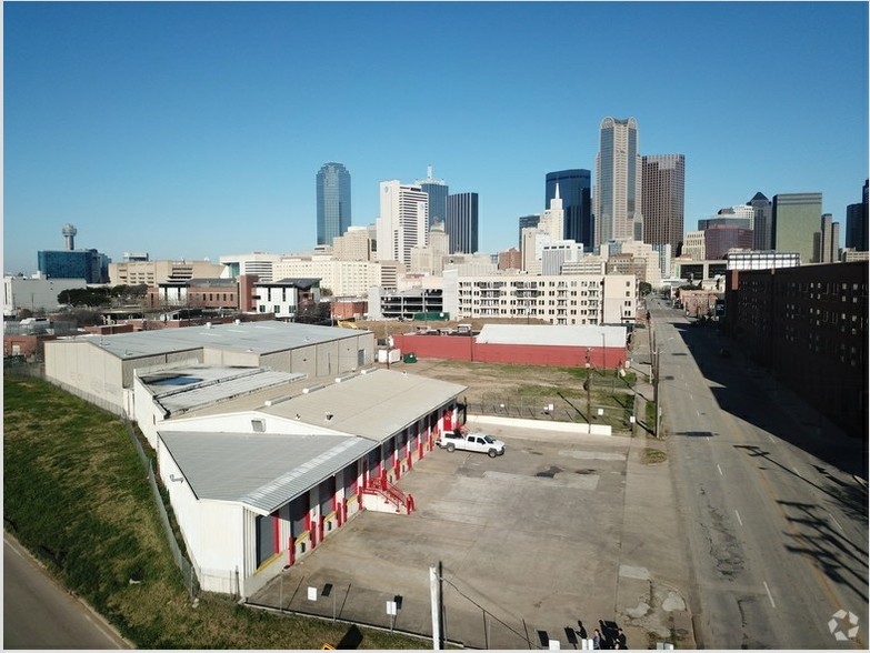 Primary Photo Of 1207 S Harwood St, Dallas Distribution For Lease