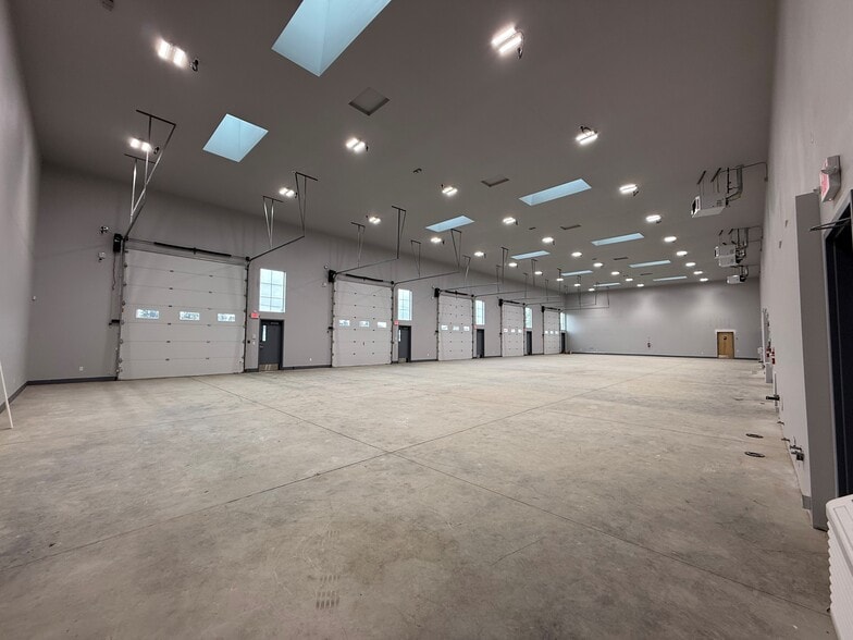 More Photos Of 5010 SE Witch Hazel Rd, Hillsboro Industrial For Lease