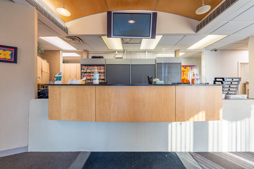 More Photos Of 875 N Milwaukee Ave, Chicago Storefront Retail Residential For Sale