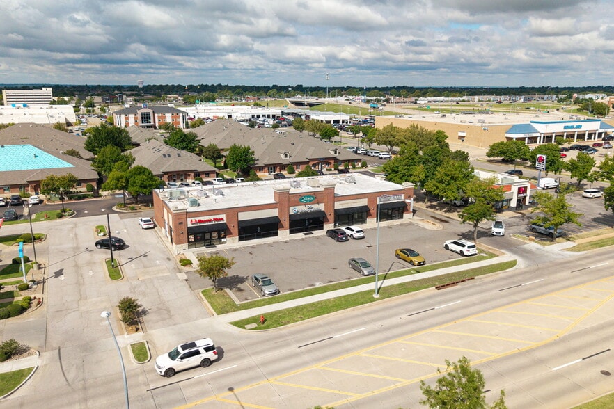 More Photos Of 1004 NW 24th Ave NW, Norman Storefront Retail Office For Lease