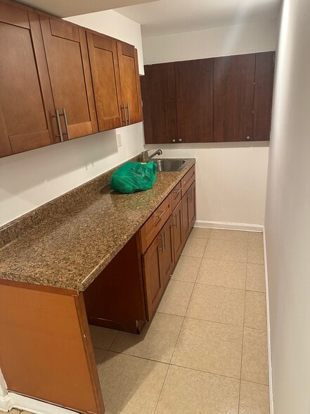 More Photos Of 7314 Yellowstone Blvd, Forest Hills Storefront Retail Residential For Lease