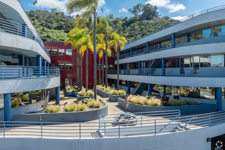 More Photos Of 4025 Camino del Rio S, San Diego Office For Lease