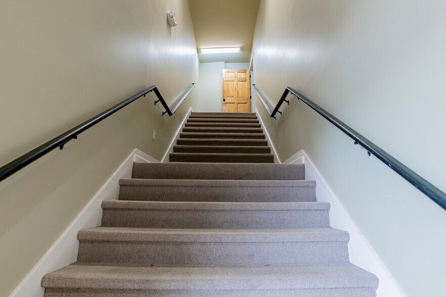 More Photos Of 25341 State Highway 181, Daphne Flex For Sale