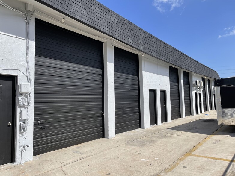 Primary Photo Of 6030-6038 SW 23rd St, Miramar Warehouse For Lease