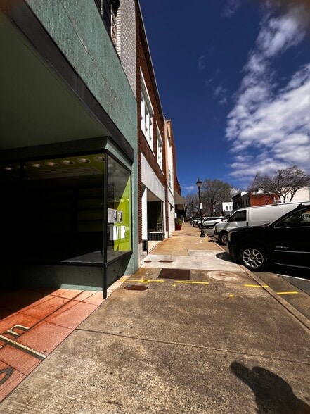 More Photos Of 347 S Main St, Burlington Storefront Retail Office For Lease