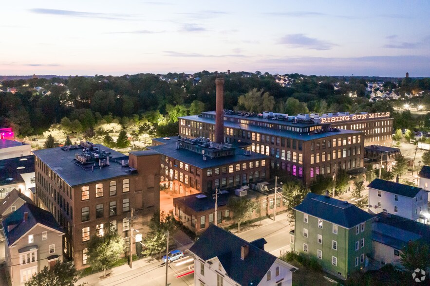 More Photos Of 166 Valley St, Providence Apartments For Sale