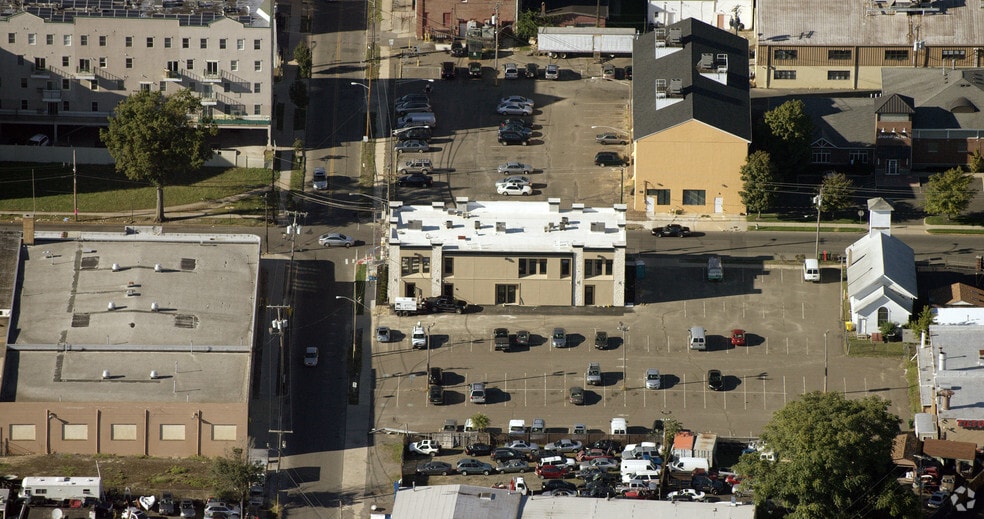 More Photos Of 120-130 1st St, Lakewood General Retail For Lease