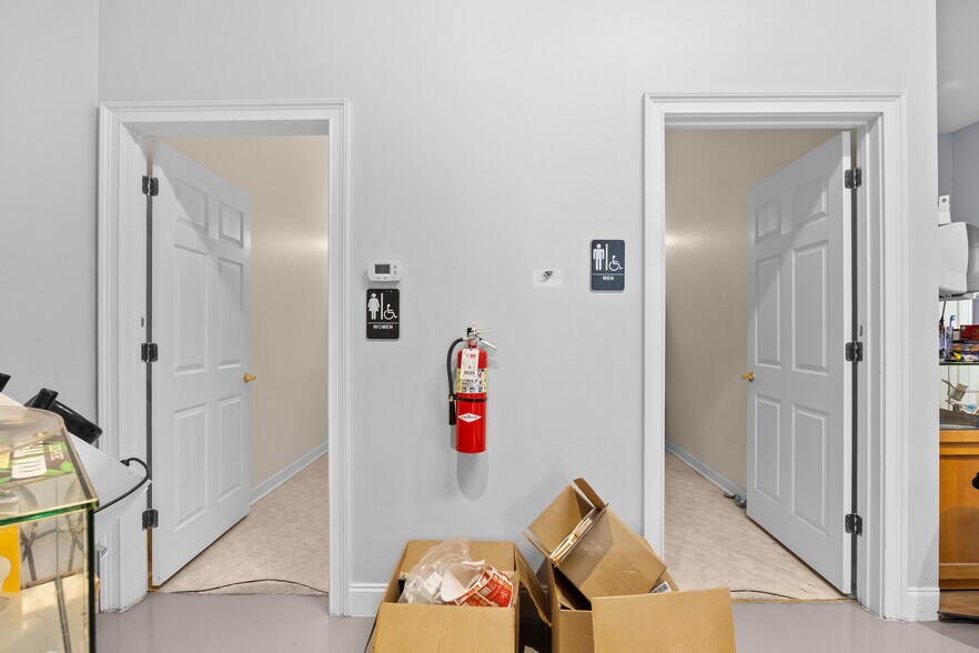 More Photos Of 11871 Plaza Dr, Murrells Inlet Office For Lease