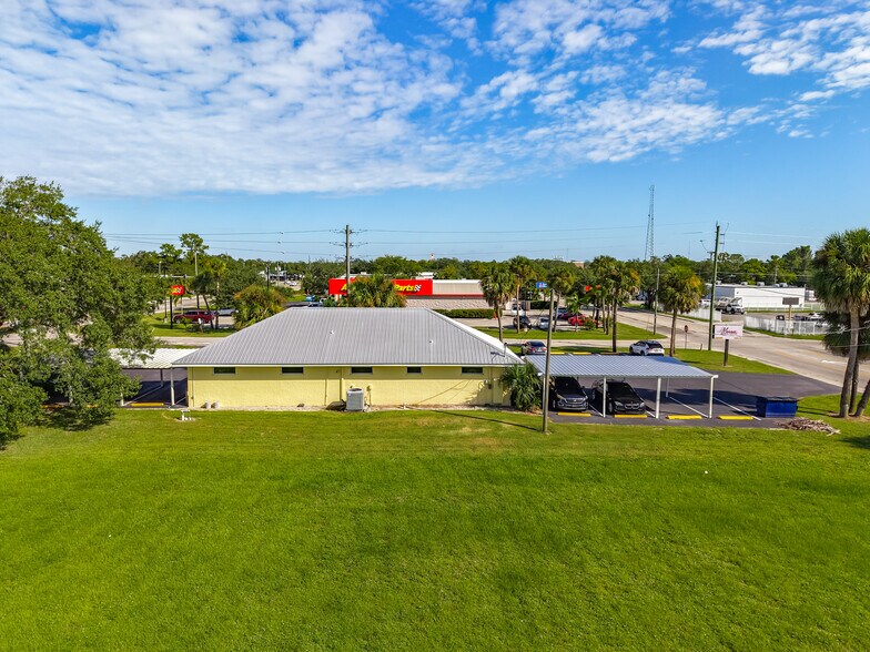 More Photos Of 45 Bryan Ave, LaBelle Medical For Sale