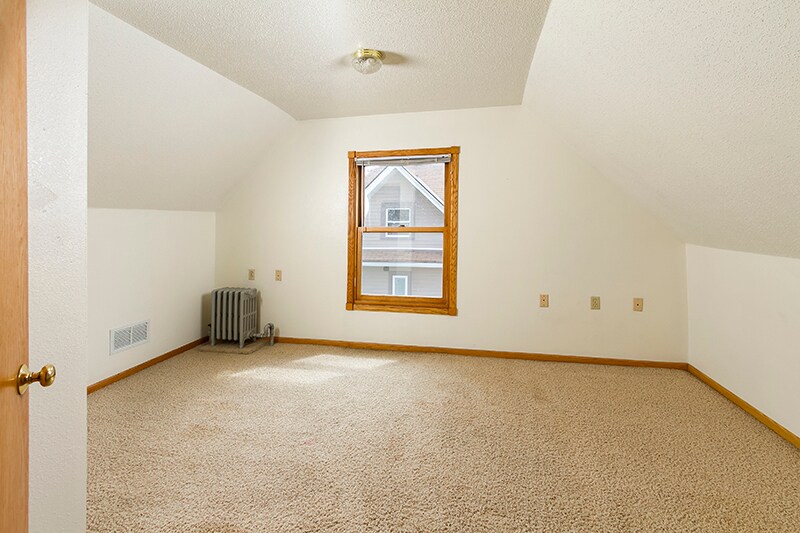 More Photos Of 1619 Hubbard Ave, Saint Paul Apartments For Sale