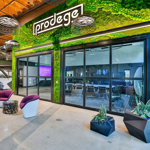 More Photos Of 2030 E Maple Ave, El Segundo Loft Creative Space For Sale