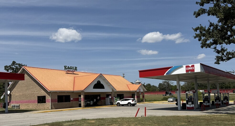 More Photos Of 103 Pin Oak Dr, Aurora General Retail For Sale