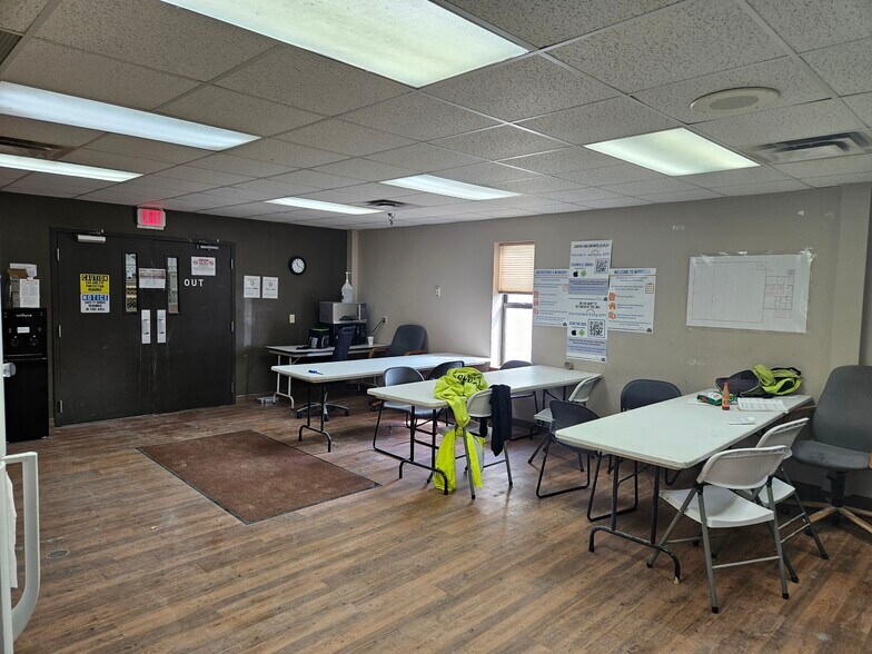 More Photos Of 102 Vander Horck St, Britton Industrial For Sale