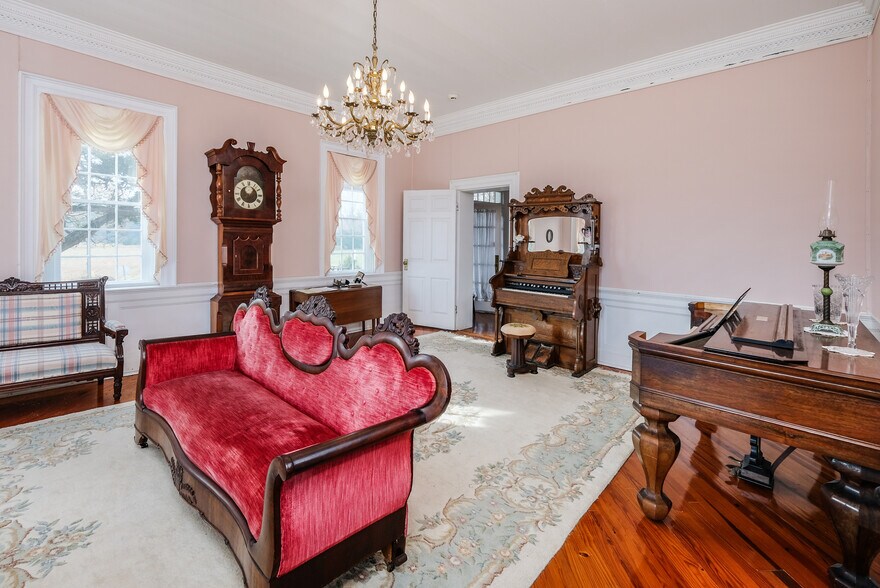 More Photos Of 163 Old Buncombe Rd, Union Specialty For Sale