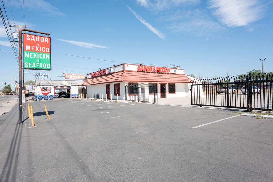 More Photos Of 2112 E California Ave, Bakersfield Restaurant For Sale