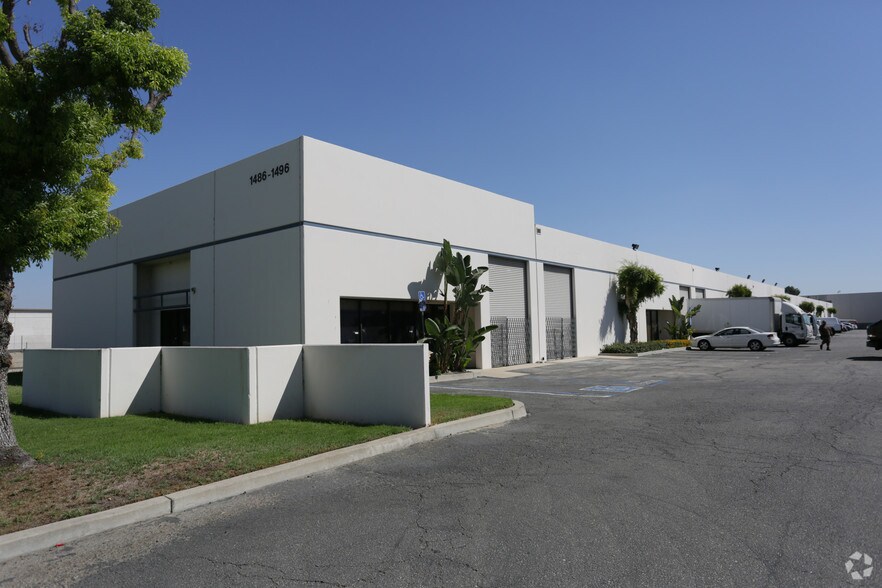 Primary Photo Of 1486-1496 E Francis St, Ontario Warehouse For Lease