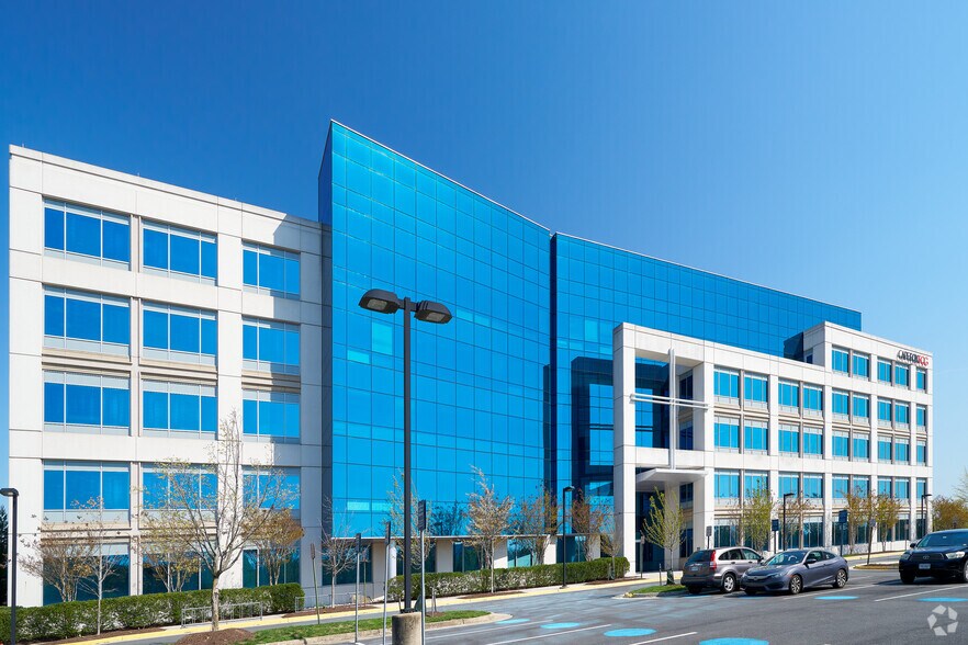 More Photos Of 14360 Newbrook Dr, Chantilly Office For Lease