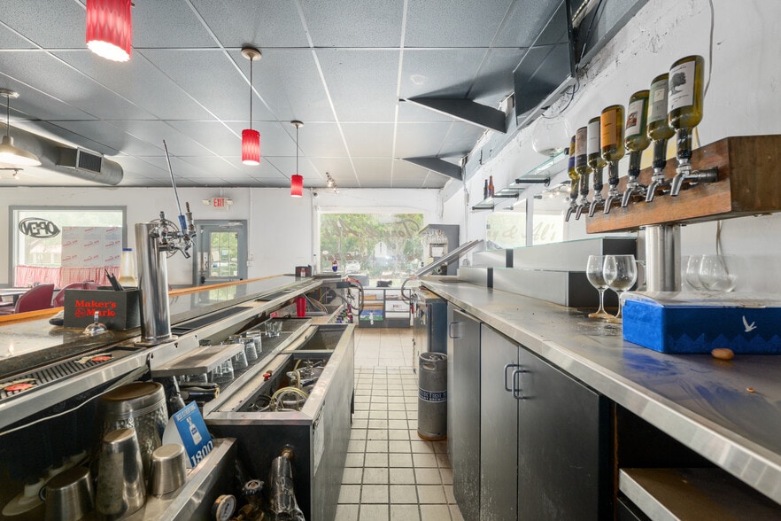 More Photos Of 14960 Main St, Alachua Restaurant For Lease