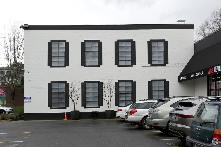 More Photos Of 512-535 NW 17th Ave, Portland Unknown For Lease