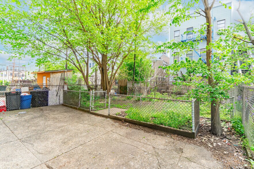 More Photos Of 369 E Kinney St, Newark Apartments For Sale