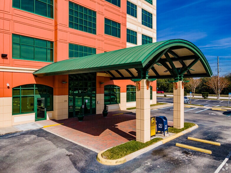 More Photos Of 4114 Woodlands Pky, Palm Harbor Office Residential For Lease