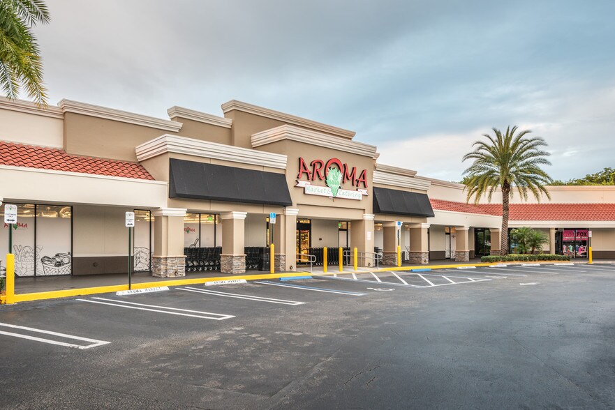 More Photos Of 9054-9230 Glades Rd, Boca Raton Unknown For Lease