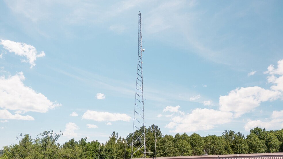 More Photos Of 890 Island Lake Rd NW, Kalkaska Manufacturing For Sale