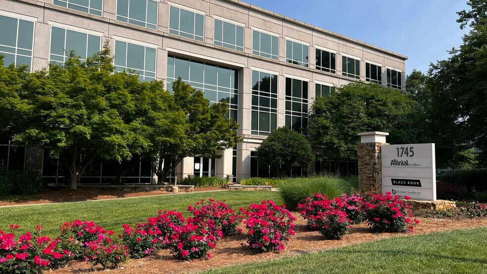 More Photos Of 1745 N Brown Rd, Lawrenceville Office For Lease