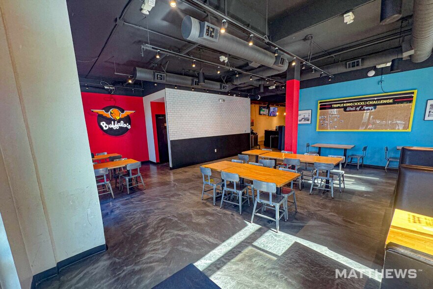 More Photos Of 3338-3350 S La Cienega Blvd, Los Angeles Restaurant For Lease