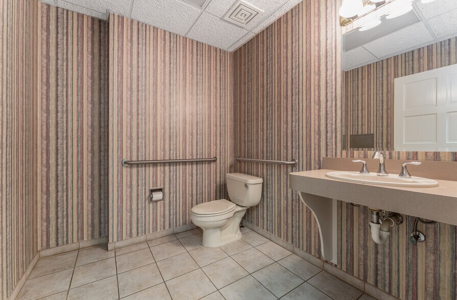 More Photos Of 16 Harrison St, Clinton Township Office Residential For Sale