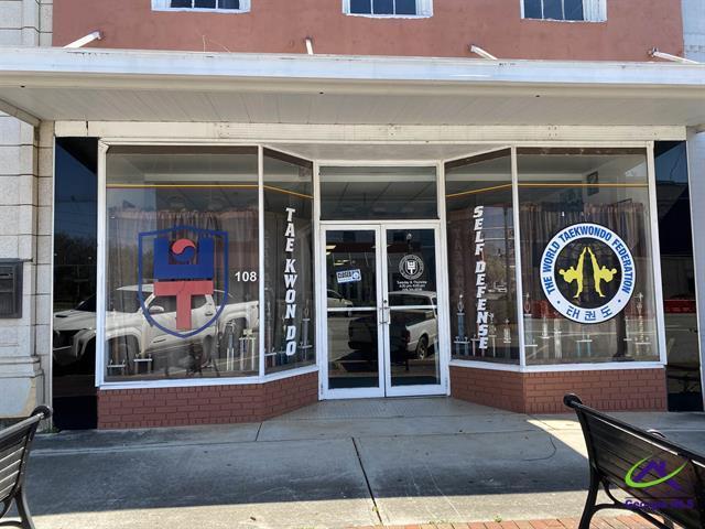 More Photos Of 108 S Dooly St, Montezuma Storefront For Sale