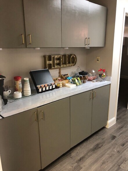 More Photos Of 1416 Campbell Rd, Houston Medical For Lease